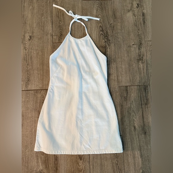 Abercrombie & Fitch Dresses & Skirts - Abercrombie & Fitch Halter white denim dress